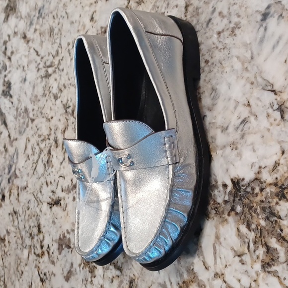 NEW Coach Jolene Silver Metallic Leather Slip On Loafer Size 6.5B - Picture 1 of 16